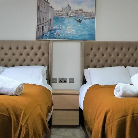 Апартаменты Cowper Townhouse *